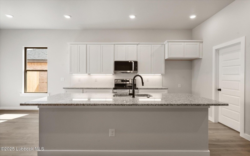 2211 134th Street, Lubbock, TX 79423, 3 Habitaciones Habitaciones , ,2 BañosBaños,Residential,En Venta,2211 134th Street,202555112