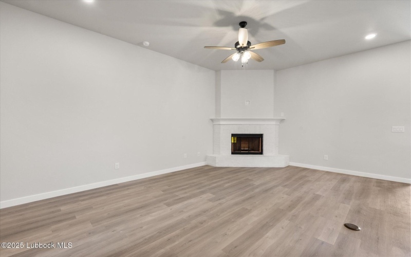2203 134th Street, Lubbock, TX 79423, 3 Habitaciones Habitaciones , ,2 BañosBaños,Residential,En Venta,2203 134th Street,202555115