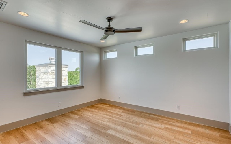 208 E Lakeshore Drive, Sunrise Beach, TX 78643-0000, 4 Habitaciones Habitaciones , ,5 BañosBaños,Residential,En Venta,208 E Lakeshore Drive,173512