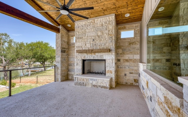 208 E Lakeshore Drive, Sunrise Beach, TX 78643-0000, 4 Habitaciones Habitaciones , ,5 BañosBaños,Residential,En Venta,208 E Lakeshore Drive,173512