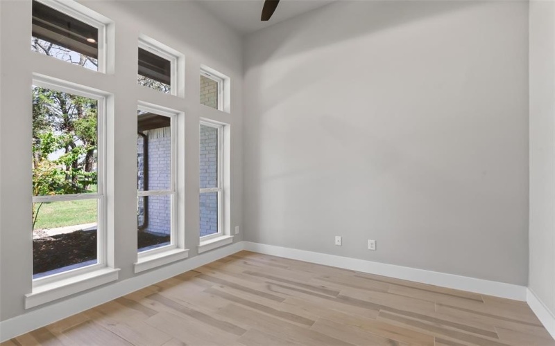 1064 Glenoaks Drive, Weatherford, TX 76088, 5 Bedrooms Bedrooms, ,3 BathroomsBathrooms,Residential,For Sale,1064 Glenoaks Drive,20860024