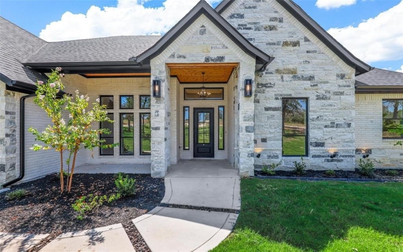 1064 Glenoaks Drive, Weatherford, TX 76088, 5 Bedrooms Bedrooms, ,3 BathroomsBathrooms,Residential,For Sale,1064 Glenoaks Drive,20860024
