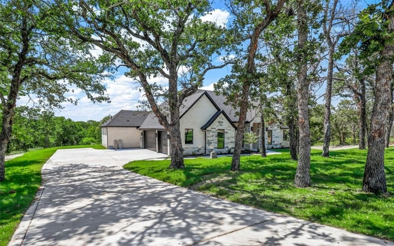 1064 Glenoaks Drive, Weatherford, TX 76088, 5 Bedrooms Bedrooms, ,3 BathroomsBathrooms,Residential,For Sale,1064 Glenoaks Drive,20860024