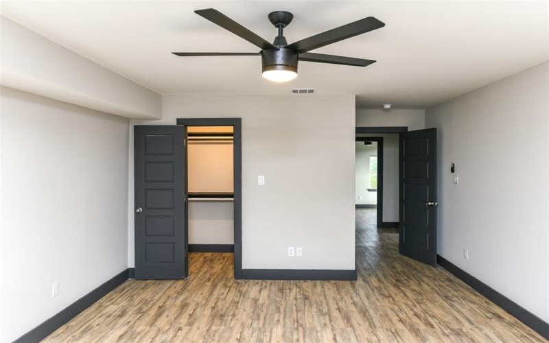 8600 Lakeview Drive, Cleburne, TX 76033, 4 Bedrooms Bedrooms, ,3 BathroomsBathrooms,Residential,For Sale,8600 Lakeview Drive,20943978
