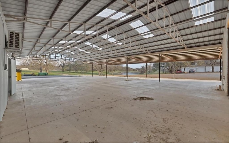 2113 Dicey Road, Weatherford, TX 76085, 4 Bedrooms Bedrooms, ,5 BathroomsBathrooms,Residential,For Sale,2113 Dicey Road,20939598