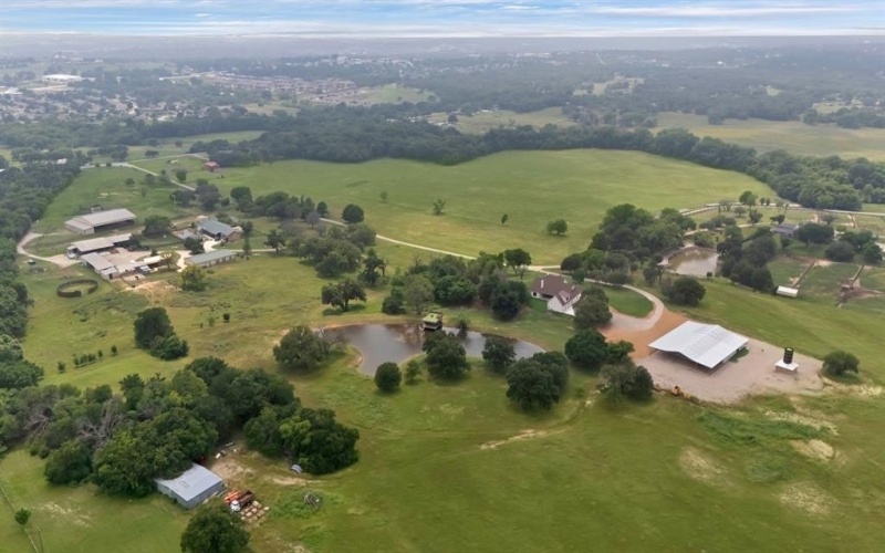 2113 Dicey Road, Weatherford, TX 76085, 4 Bedrooms Bedrooms, ,5 BathroomsBathrooms,Residential,For Sale,2113 Dicey Road,20939598