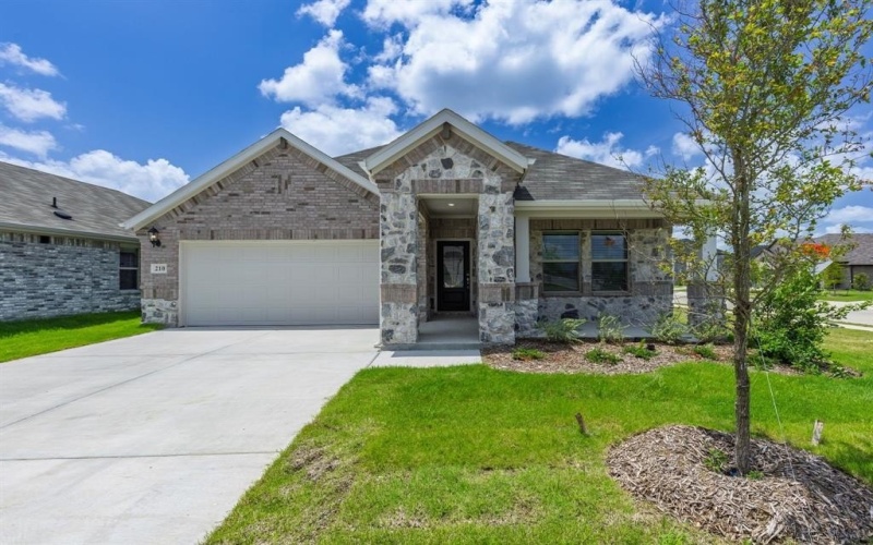 210 Sugarlands Drive, Greenville, TX 75402, 3 Bedrooms Bedrooms, ,2 BathroomsBathrooms,Residential,For Sale,210 Sugarlands Drive,20942763