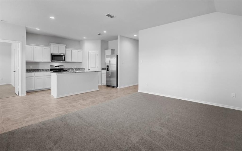 413 LUBBOCK Drive, Azle, TX 76020, 4 Bedrooms Bedrooms, ,2 BathroomsBathrooms,Residential,For Sale,413 LUBBOCK Drive,20942672