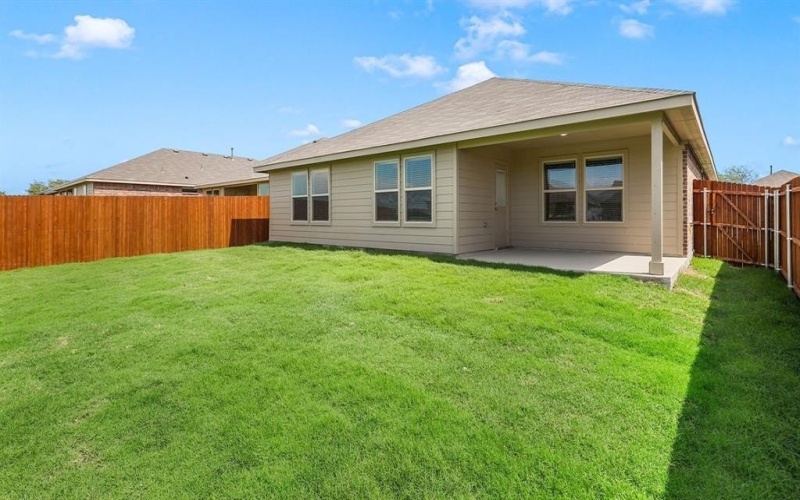 413 LUBBOCK Drive, Azle, TX 76020, 4 Bedrooms Bedrooms, ,2 BathroomsBathrooms,Residential,For Sale,413 LUBBOCK Drive,20942672