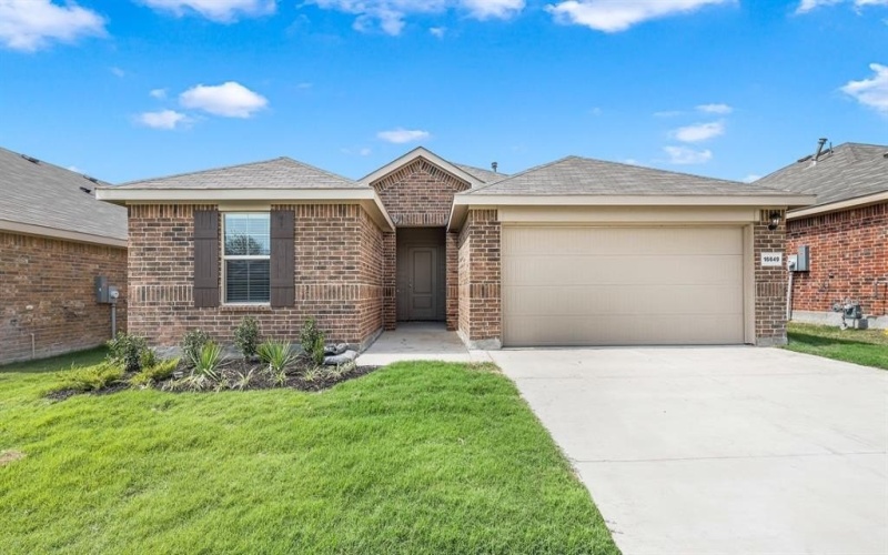 445 LUBBOCK Drive, Azle, TX 76020, 4 Bedrooms Bedrooms, ,2 BathroomsBathrooms,Residential,For Sale,445 LUBBOCK Drive,20942766
