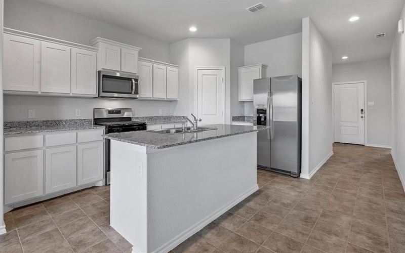 445 LUBBOCK Drive, Azle, TX 76020, 4 Bedrooms Bedrooms, ,2 BathroomsBathrooms,Residential,For Sale,445 LUBBOCK Drive,20942766