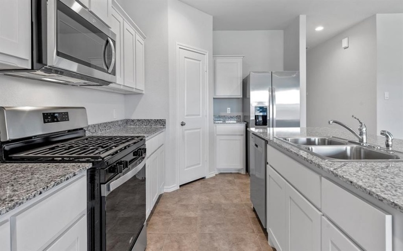 445 LUBBOCK Drive, Azle, TX 76020, 4 Bedrooms Bedrooms, ,2 BathroomsBathrooms,Residential,For Sale,445 LUBBOCK Drive,20942766