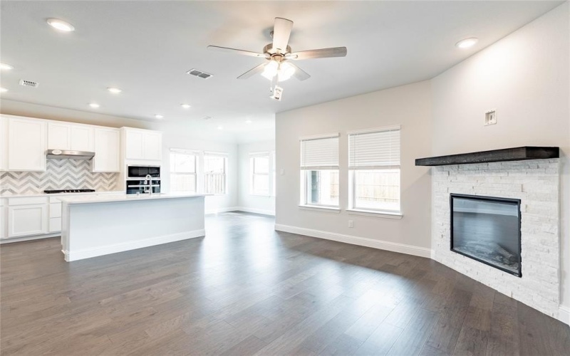 133 Old Glory Lane, Forney, TX 75126, 4 Bedrooms Bedrooms, ,2 BathroomsBathrooms,Residential Lease,For Rent,133 Old Glory Lane,20943408