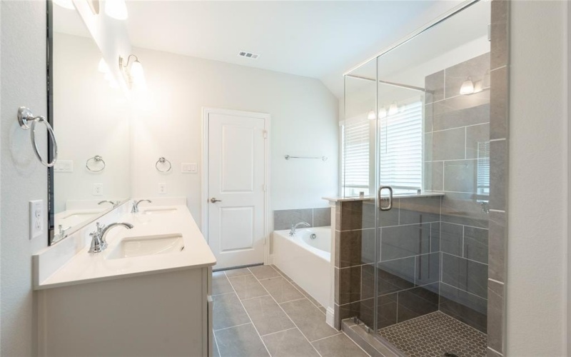 133 Old Glory Lane, Forney, TX 75126, 4 Bedrooms Bedrooms, ,2 BathroomsBathrooms,Residential Lease,For Rent,133 Old Glory Lane,20943408
