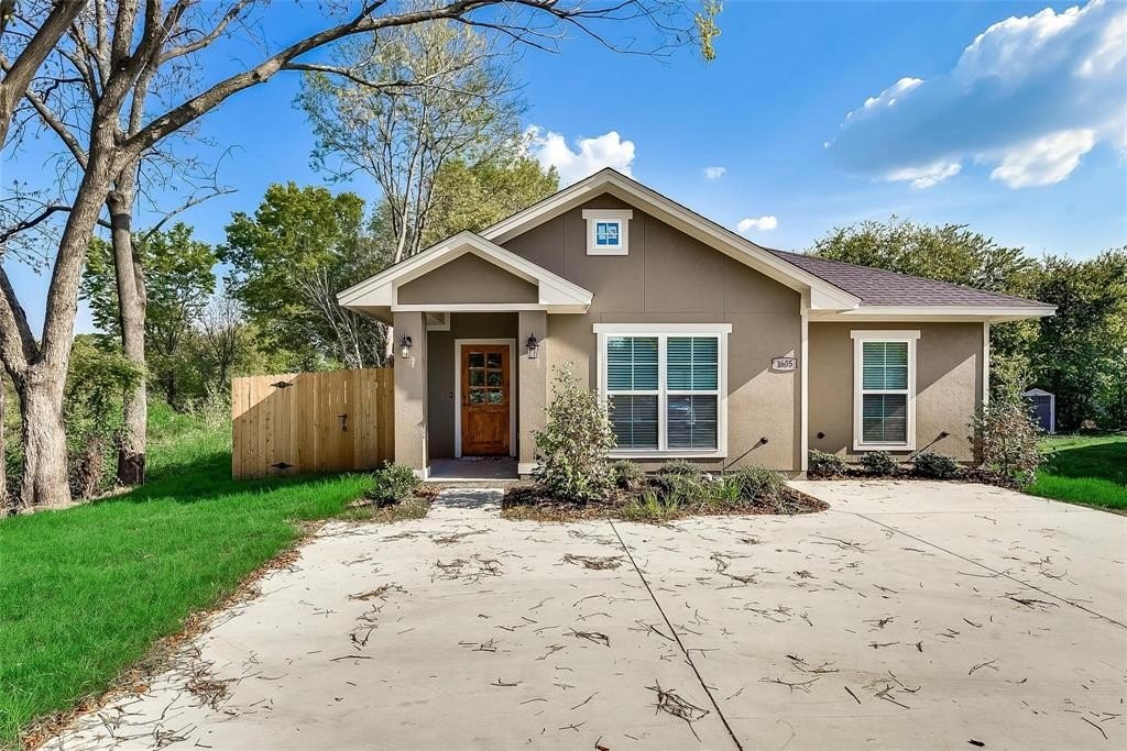 1605 W 13th Avenue, Corsicana, TX 75110, 4 Bedrooms Bedrooms, ,2 BathroomsBathrooms,Residential Lease,For Rent,1605 W 13th Avenue,20943856