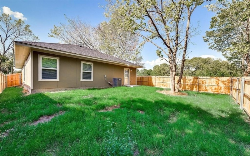 1605 W 13th Avenue, Corsicana, TX 75110, 4 Bedrooms Bedrooms, ,2 BathroomsBathrooms,Residential Lease,For Rent,1605 W 13th Avenue,20943856