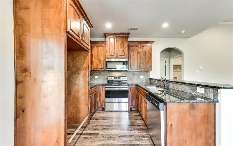 1605 W 13th Avenue, Corsicana, TX 75110, 4 Bedrooms Bedrooms, ,2 BathroomsBathrooms,Residential Lease,For Rent,1605 W 13th Avenue,20943856