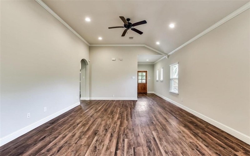 1605 W 13th Avenue, Corsicana, TX 75110, 4 Bedrooms Bedrooms, ,2 BathroomsBathrooms,Residential Lease,For Rent,1605 W 13th Avenue,20943856