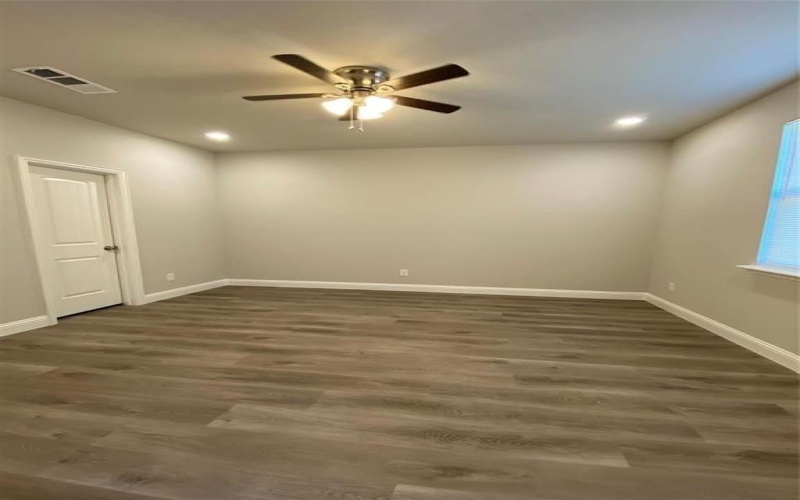 1709 Wright Street, Greenville, TX 75401, 3 Bedrooms Bedrooms, ,2 BathroomsBathrooms,Residential Lease,For Rent,1709 Wright Street,20944141