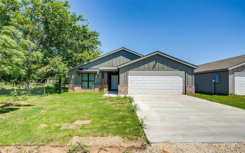 114 Kentucky, Walnut Springs, TX 76690, 4 Bedrooms Bedrooms, ,2 BathroomsBathrooms,Residential,For Sale,114 Kentucky,20938751
