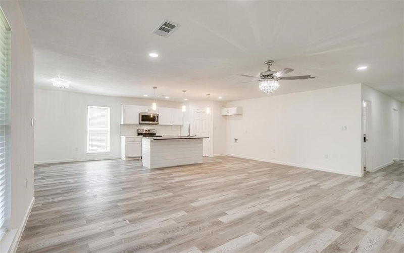 114 Kentucky, Walnut Springs, TX 76690, 4 Bedrooms Bedrooms, ,2 BathroomsBathrooms,Residential,For Sale,114 Kentucky,20938751