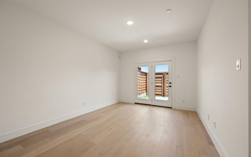 1349 Linkside Drive, Irving, TX 75038, 2 Bedrooms Bedrooms, ,2 BathroomsBathrooms,Residential,For Sale,1349 Linkside Drive,20943438