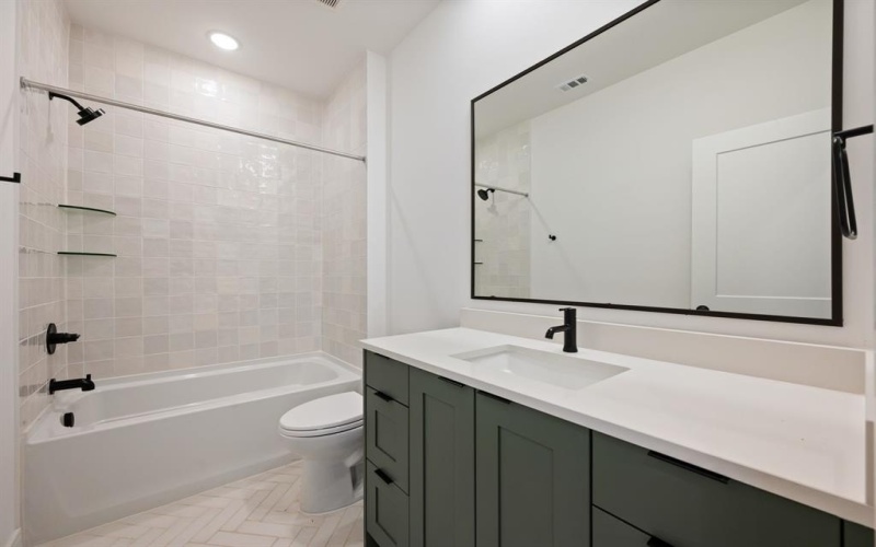 1349 Linkside Drive, Irving, TX 75038, 2 Bedrooms Bedrooms, ,2 BathroomsBathrooms,Residential,For Sale,1349 Linkside Drive,20943438