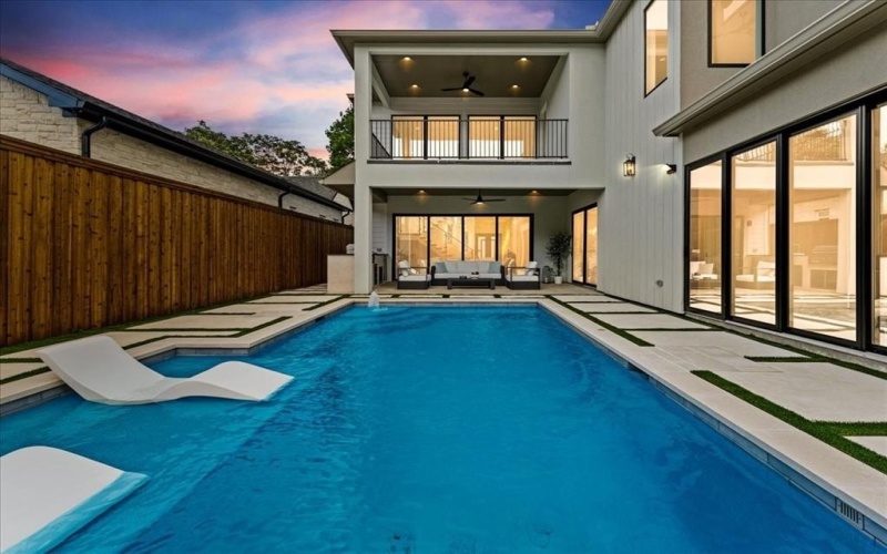 4915 W University Boulevard, Dallas, TX 75209, 5 Bedrooms Bedrooms, ,6 BathroomsBathrooms,Residential Lease,For Rent,4915 W University Boulevard,20943453