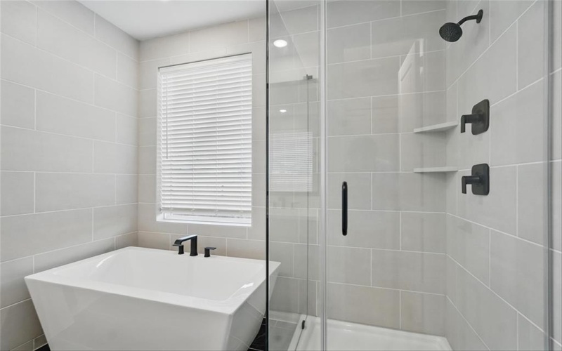 2112 Nerello Way, McLendon Chisholm, TX 75032, 4 Bedrooms Bedrooms, ,3 BathroomsBathrooms,Residential,For Sale,2112 Nerello Way,20943840