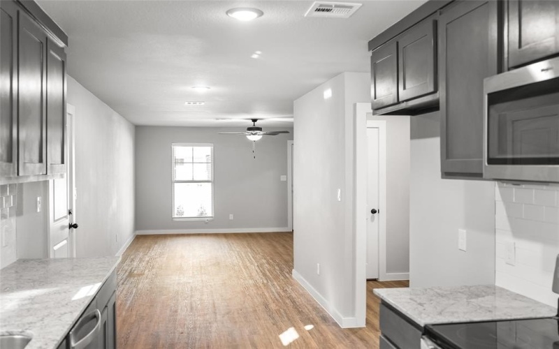 2404 Miller Street, Denison, TX 75020, 3 Bedrooms Bedrooms, ,2 BathroomsBathrooms,Residential,For Sale,2404 Miller Street,20944372