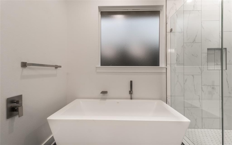 216 Pauline Street, Arp, TX 75750, 4 Bedrooms Bedrooms, ,2 BathroomsBathrooms,Residential,For Sale,216 Pauline Street,20944490