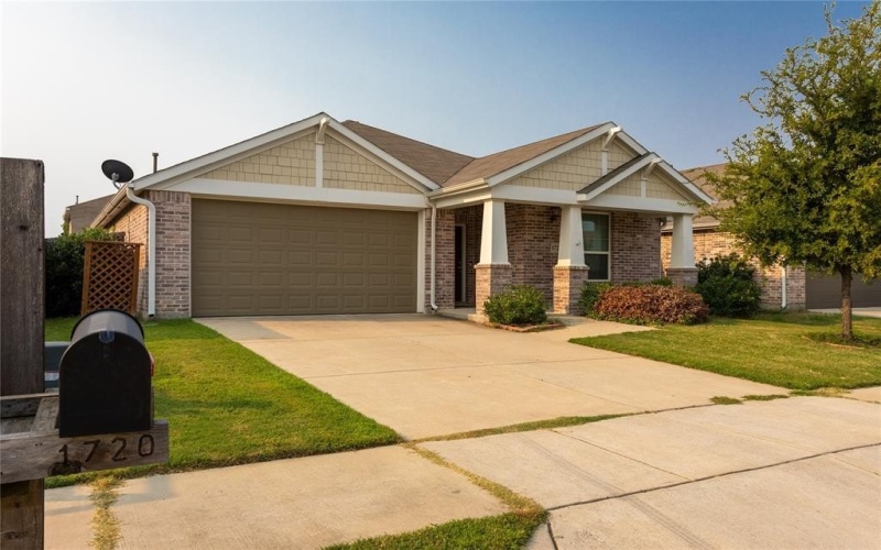 1720 Whistler Drive, Little Elm, TX 75068, 3 Bedrooms Bedrooms, ,2 BathroomsBathrooms,Residential Lease,For Rent,1720 Whistler Drive,20944460