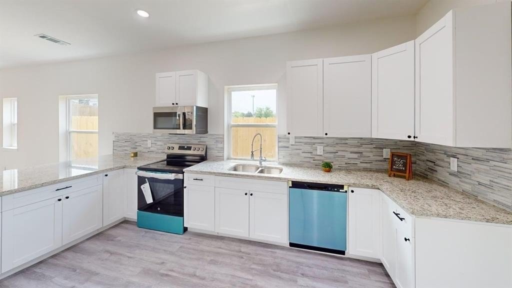 6702 S Lancaster Road, Dallas, TX 75241, 3 Bedrooms Bedrooms, ,2 BathroomsBathrooms,Residential Lease,For Rent,6702 S Lancaster Road,20945269