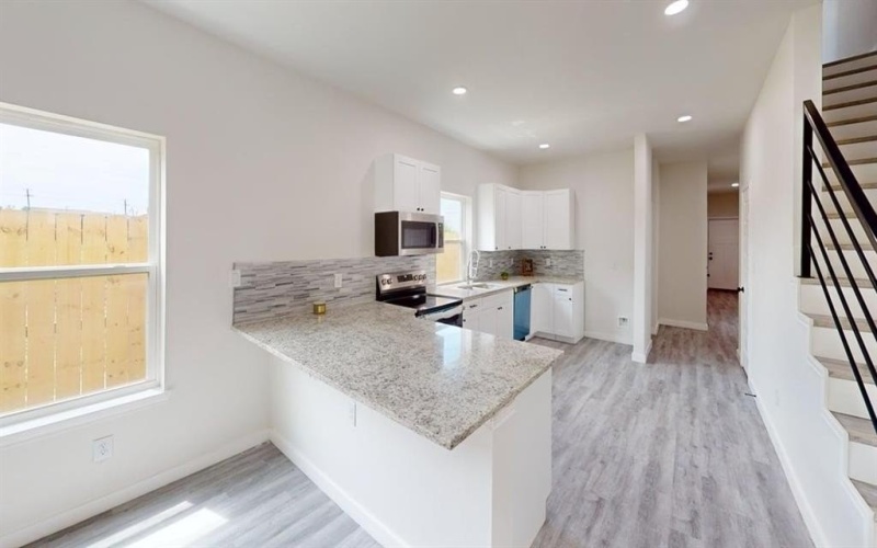 6702 S Lancaster Road, Dallas, TX 75241, 3 Bedrooms Bedrooms, ,2 BathroomsBathrooms,Residential Lease,For Rent,6702 S Lancaster Road,20945269