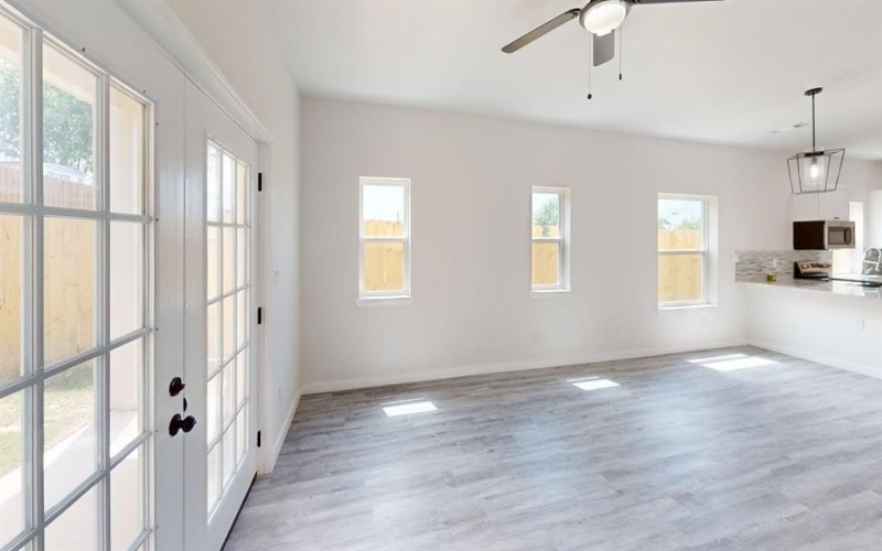 6702 S Lancaster Road, Dallas, TX 75241, 3 Bedrooms Bedrooms, ,2 BathroomsBathrooms,Residential Lease,For Rent,6702 S Lancaster Road,20945269
