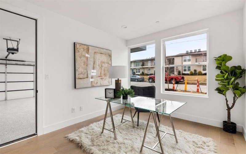 815 E 5th Street, Dallas, TX 75203, 19 Bedrooms Bedrooms, ,14 BathroomsBathrooms,Residential Multi Family,For Sale,815 E 5th Street,20944419