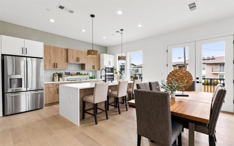 815 E 5th Street, Dallas, TX 75203, 19 Bedrooms Bedrooms, ,14 BathroomsBathrooms,Residential Multi Family,For Sale,815 E 5th Street,20944419