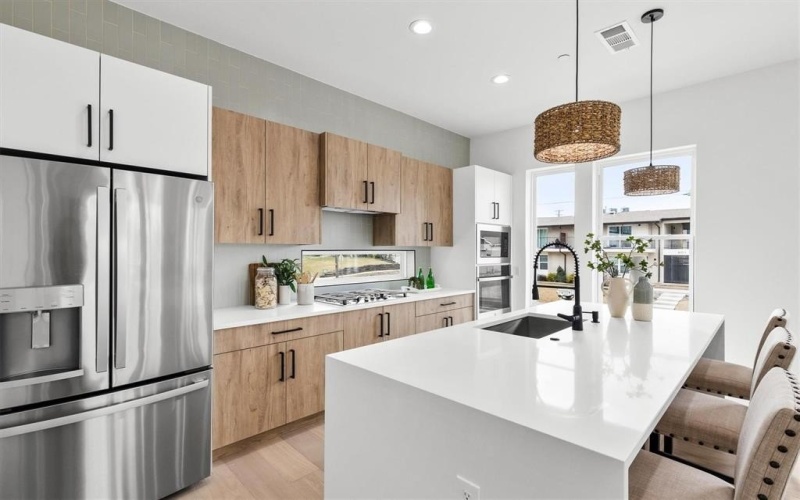 815 E 5th Street, Dallas, TX 75203, 19 Bedrooms Bedrooms, ,14 BathroomsBathrooms,Residential Multi Family,For Sale,815 E 5th Street,20944419