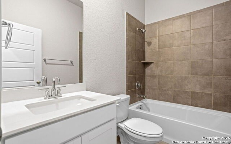 9918 Chestnut Walk, San Antonio, TX 78254, 4 Bedrooms Bedrooms, ,3 BathroomsBathrooms,Residential,For Sale,9918 Chestnut Walk,1869340