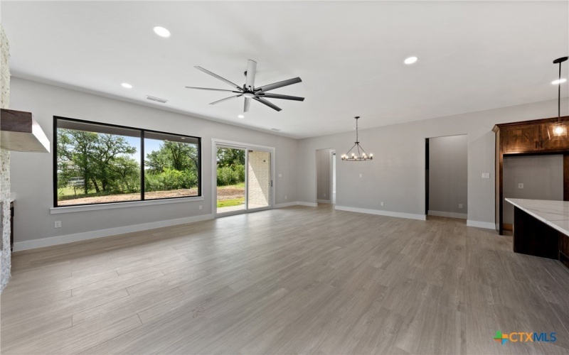 644 Creekside Drive, Belton, TX 76513, 4 Bedrooms Bedrooms, ,2 BathroomsBathrooms,Residential,For Sale,644 Creekside Drive,572201