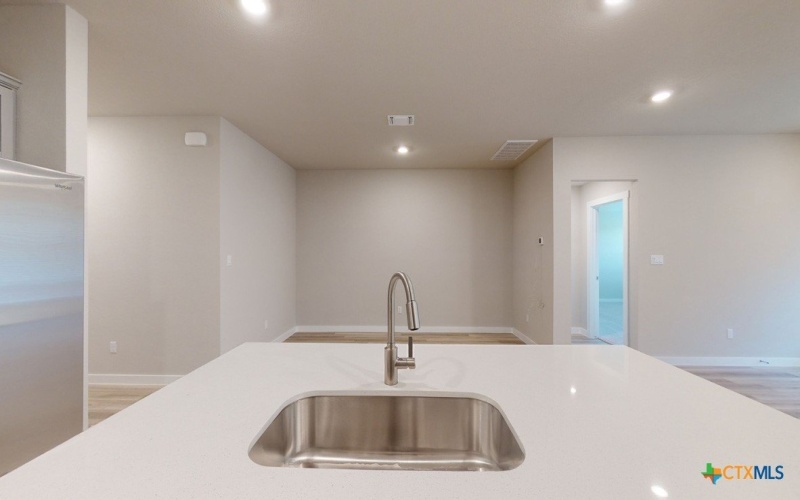 4023 Illian Cove, Killeen, TX 76542, 4 Bedrooms Bedrooms, ,2 BathroomsBathrooms,Residential,For Sale,4023 Illian Cove,580897