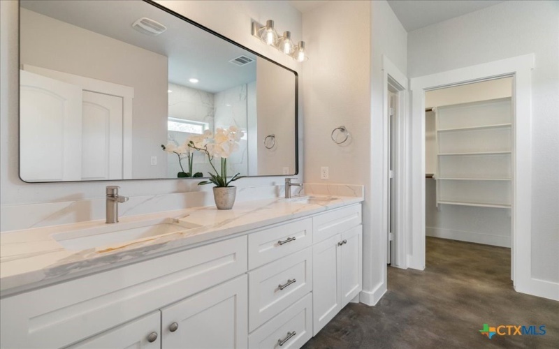 223 Timberline Drive, Otro, TX 78611, 4 Bedrooms Bedrooms, ,2 BathroomsBathrooms,Residential,For Sale,223 Timberline Drive,581055