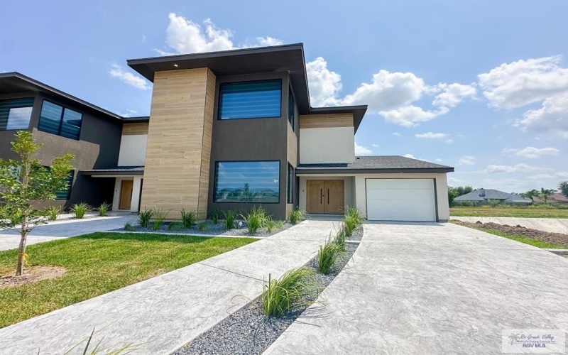 4512 JUNIPER DR. #B, HARLINGEN, TX 78552, 3 Habitaciones Habitaciones , ,2 BañosBaños,Residential Lease,En Alquiler,4512 JUNIPER DR.,29765452
