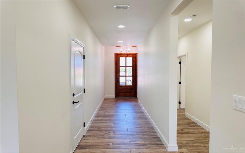 2201 Blue Sky Drive, Weslaco, TX 78599, 3 Bedrooms Bedrooms, ,2 BathroomsBathrooms,Residential,For Sale,2201 Blue Sky Drive,471955