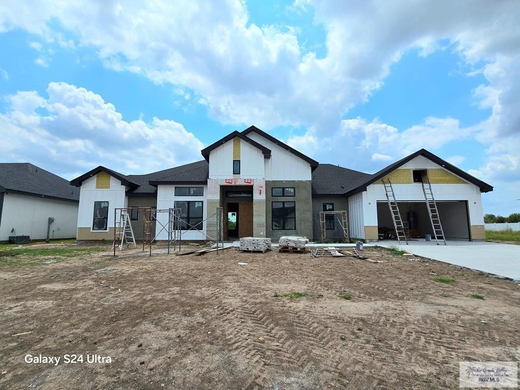 1309 THACKER LANE, HARLINGEN, TX 78552, 4 Bedrooms Bedrooms, ,3 BathroomsBathrooms,Residential,For Sale,1309 THACKER LANE,29765459