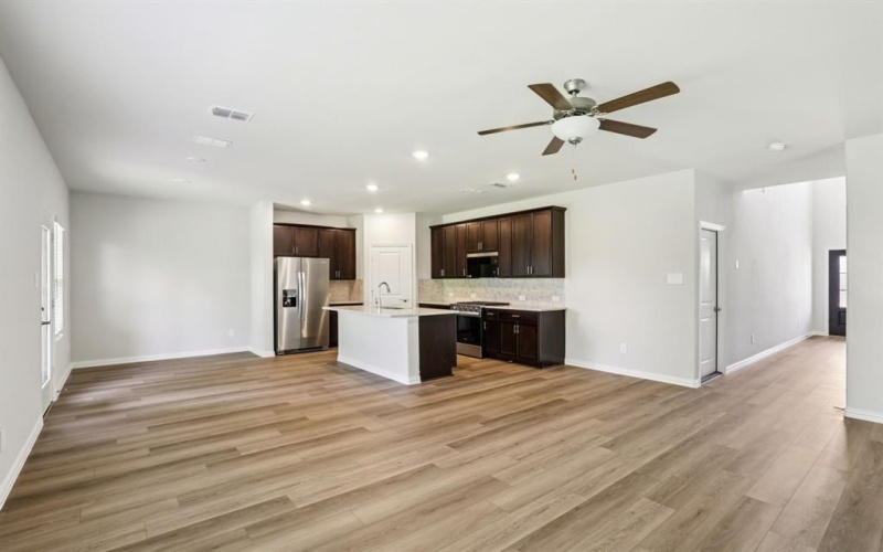 4014 Sandstone Drive, Princeton, TX 75071, 3 Bedrooms Bedrooms, ,2 BathroomsBathrooms,Residential,For Sale,4014 Sandstone Drive,20910162