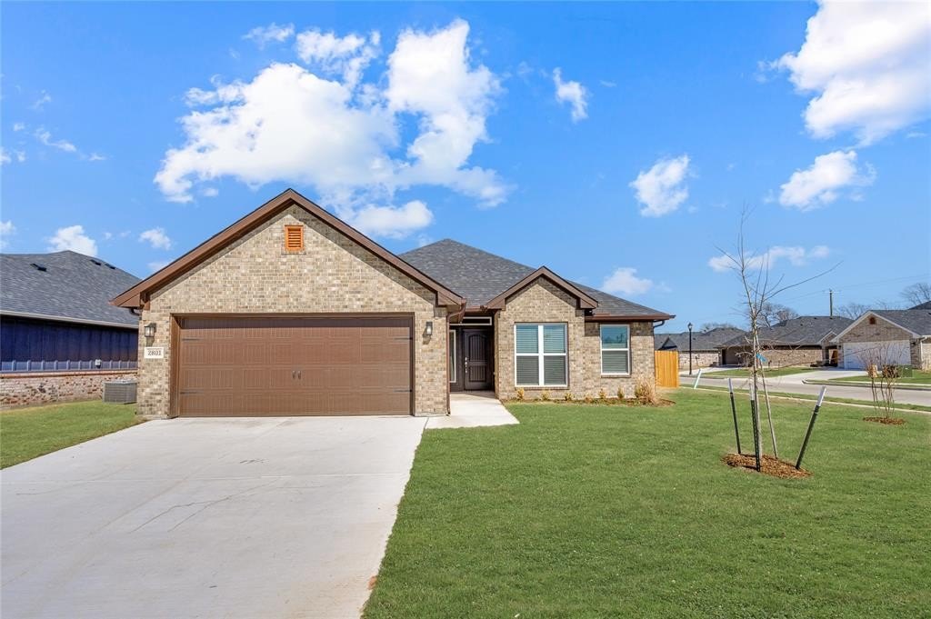 2801 Tulip Drive, Sherman, TX 75092, 3 Bedrooms Bedrooms, ,2 BathroomsBathrooms,Residential Lease,For Rent,2801 Tulip Drive,20927291