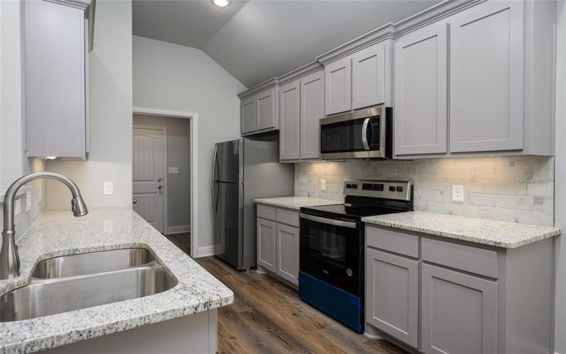 2801 Tulip Drive, Sherman, TX 75092, 3 Bedrooms Bedrooms, ,2 BathroomsBathrooms,Residential Lease,For Rent,2801 Tulip Drive,20927291