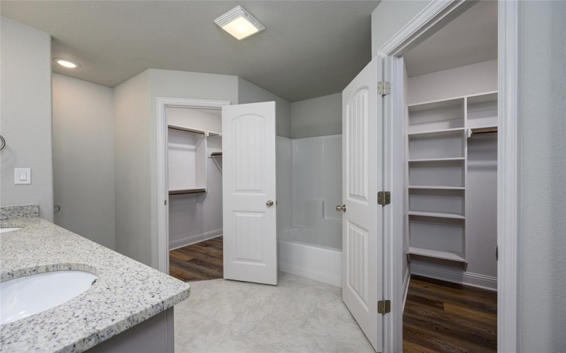 2801 Tulip Drive, Sherman, TX 75092, 3 Bedrooms Bedrooms, ,2 BathroomsBathrooms,Residential Lease,For Rent,2801 Tulip Drive,20927291