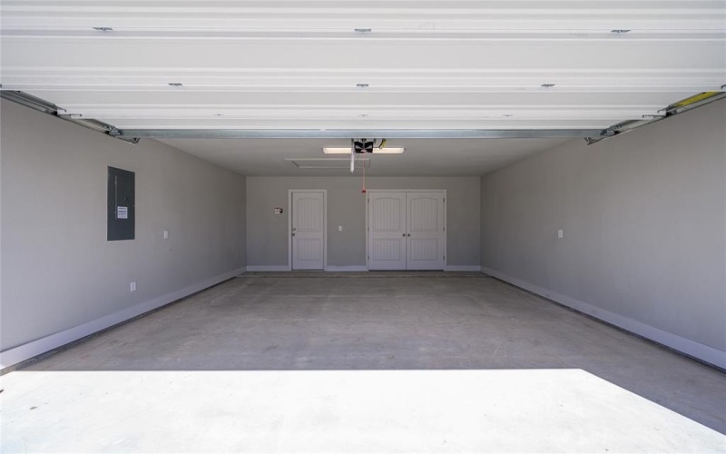 2801 Tulip Drive, Sherman, TX 75092, 3 Bedrooms Bedrooms, ,2 BathroomsBathrooms,Residential Lease,For Rent,2801 Tulip Drive,20927291